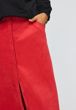 Lade das Bild in den Galerie-Viewer, Stylischer Maxi Rock in Rot Größe 42 bis 62/64 - Studio