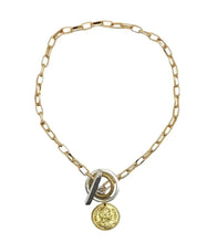 Lade das Bild in den Galerie-Viewer, Mix Kette mit Barrenverschluss und Münze
