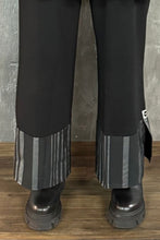 Load image into Gallery viewer, Mädchenglück exklusive Hose mit Taft in Grau Schwarz