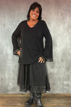 Lade das Bild in den Galerie-Viewer, Mädchenglück exklusive Tunika mit Applikationen bis Gr 64