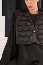 Load image into Gallery viewer, H4 2 Teiler Set - Pullover und Weste in Schwarz bis Größe 54