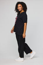 Lade das Bild in den Galerie-Viewer, Romantisches Baumwoll-Shirt mit Schmetterlings-Herz in Schwarz Pink bis Gr 62 - Studio