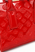 Load image into Gallery viewer, Elegante Lack-Handtasche Stella mit Schulterriemen und Prägung in 2 Farben