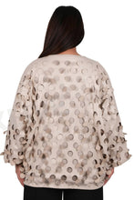 Load image into Gallery viewer, Ausgefallene Ballonjacke mit Plättchenverarbeitung in 2 Farben – B-ONE