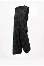 Load image into Gallery viewer, Lässiger Oversize-Jumpsuit Ribo mit Punkte-Muster – Papucei
