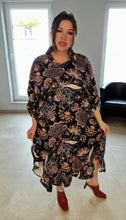 Load image into Gallery viewer, Viskose Jaquard Volants Kleid/ Tunika 3026 in Schwarz/ bunt von Mädchenglück