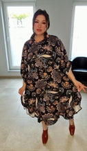 Load image into Gallery viewer, Viskose Jaquard Volants Kleid/ Tunika 3026 in Schwarz/ bunt von Mädchenglück