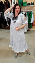Load image into Gallery viewer, Kleid Crash/ Crinkle Effekt in grau von Mädchenglück