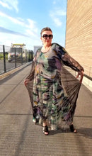 Load image into Gallery viewer, Tüll Überwurf Kleid von Mädchenglück