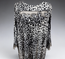 Load image into Gallery viewer, CN-G Slinky Kleid mit Leo Muster in 2 Farbnuancen