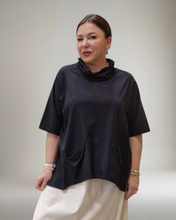 Load image into Gallery viewer, Tunika in Schwarz Größe 40 bis 54