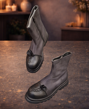 Lade das Bild in den Galerie-Viewer, Papucei Stylische Stiefelette in Grau Schwarz