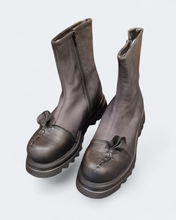 Lade das Bild in den Galerie-Viewer, Papucei Stylische Stiefelette in Grau Schwarz