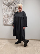 Load image into Gallery viewer, 𝐒𝐚𝐥𝐞- Longtunika Kleid von CN-G in 4 Größen bis Größe 60/62