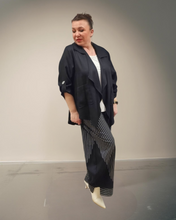 Load image into Gallery viewer, Maxlive Jacke Überwurf Größe 42 bis 58