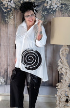 Lade das Bild in den Galerie-Viewer, CN-G Bluse mit Applikation Größe 42 bis 58