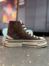 Load image into Gallery viewer, Rebecca White Sneaker Suede Braun mit Leo bis Gr 43