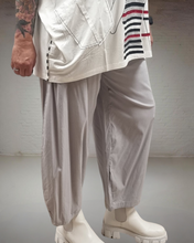 Load image into Gallery viewer, Mädchenglück Hose Grau alle Größen
