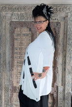 Load image into Gallery viewer, SALE-Mädchenglück Tunika ecru in 6 Größen