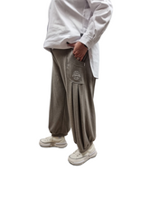 Load image into Gallery viewer, Hose in Ballonform Größe 40 bis 64 in taupe