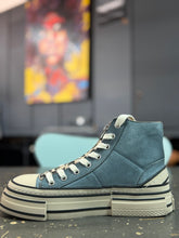 Load image into Gallery viewer, Rebecca White Sneaker Suede Jeans mit Leo bis Gr 41