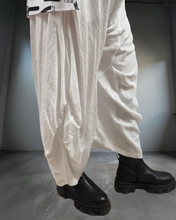 Load image into Gallery viewer, Mädchenglück Ballonhose in Weiss bis Größe 56