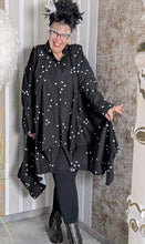 Load image into Gallery viewer, Mädchenglück Exklusive Tunika in A-Form mit Karo Muster bis Größe 42 bis 66