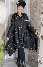 Load image into Gallery viewer, Mädchenglück Exklusive Tunika in A-Form mit Karo Muster bis Größe 42 bis 66