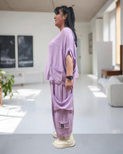 Load image into Gallery viewer, Maxlive Set mit Oversize Tunika und Anfänger Bhaggy Größe 38 bis 54 in Flieder