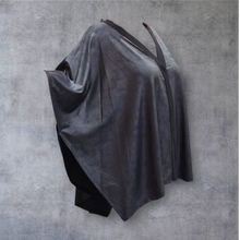 Load image into Gallery viewer, Weste/ Überwurf von CNG in Lederoptik