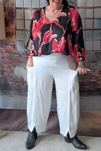 Load image into Gallery viewer, Mädchenglück Hose weiß gerader Schnitt