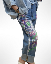 Load image into Gallery viewer, Blue Denim Kollektion Jeans Größe 42 bis 48 mit Grafitti