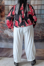 Load image into Gallery viewer, Mädchenglück Hose weiß gerader Schnitt