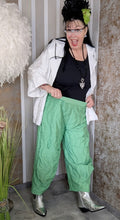 Load image into Gallery viewer, CN-G Stepp Ballonhose in Grün & 3 Größen bis Gr 60