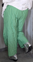 Load image into Gallery viewer, CN-G Stepp Ballonhose in Grün & 3 Größen bis Gr 60