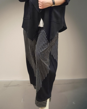 Load image into Gallery viewer, Maxlive ausgefallene Hingucker Hose Größe 38 bis 48