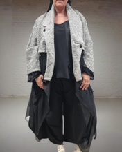 Load image into Gallery viewer, H4 Jacke mit Tüll Einheitsgröße