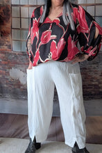 Load image into Gallery viewer, Mädchenglück Hose weiß gerader Schnitt