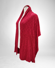 Lade das Bild in den Galerie-Viewer, Kischella übergrosser Schal in Rot/Schwarz und Schwarz/Grau