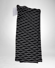 Lade das Bild in den Galerie-Viewer, Kischella Armstulpen Pulswärmer in Rot/Schwarz und Schwarz/ Grau