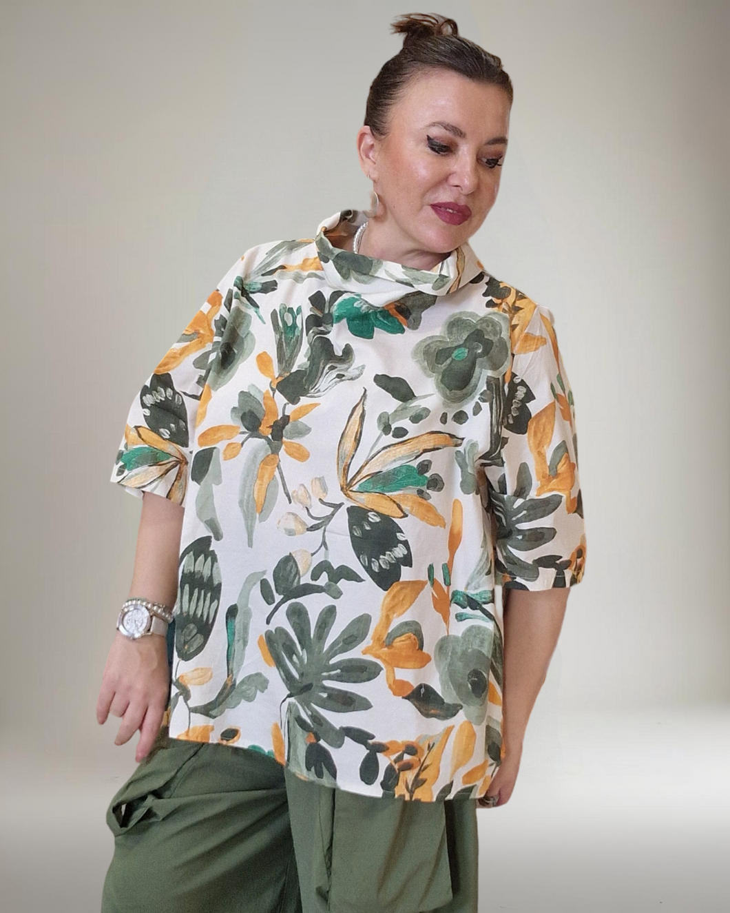 Tunika Khaki-Floral Größe 40 bis 50