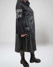 Lade das Bild in den Galerie-Viewer, H4 Kleid 2780 mit Leder
