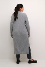 Lade das Bild in den Galerie-Viewer, Oversize Cardigan Strickmantel in Grey Grau Gr 42 bis 64+ - Kaffe Curve
