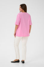 Load image into Gallery viewer, Basic Shirt in Pink Frosting Größe 40 bis 60 - Kaffe Curve
