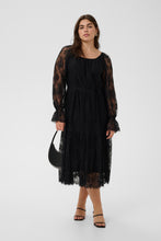 Lade das Bild in den Galerie-Viewer, Romantisches Boho-Spitzenkleid im Stufen-Look – in Schwarz bis Gr 58
