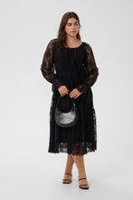 Lade das Bild in den Galerie-Viewer, Romantisches Boho-Spitzenkleid im Stufen-Look – in Schwarz bis Gr 58
