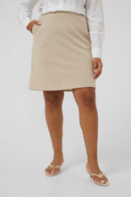 Lade das Bild in den Galerie-Viewer, Eleganter City-Rock mit hohem Komfort in Beige - Kaffe Curve – bis Gr 60
