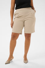 Lade das Bild in den Galerie-Viewer, Elegante City-Shorts mit hohem Komfort in Beige Taupe- Kaffe Curve – bis Gr 60
