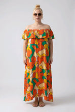 Lade das Bild in den Galerie-Viewer, Carmenkleid in schönen Farben von CN-G bis Größe 60
