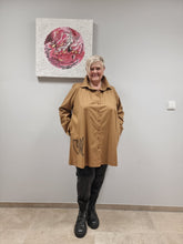 Lade das Bild in den Galerie-Viewer, 𝐒𝐚𝐥𝐞- Bluse Mädchenglück in 3 Größen 3036 in 3 Farben bis Größe 60 Weiß, Lila, Camel
